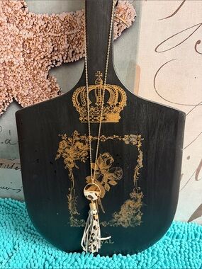 Clover Gold Pendant Necklace with Black & White Tassel